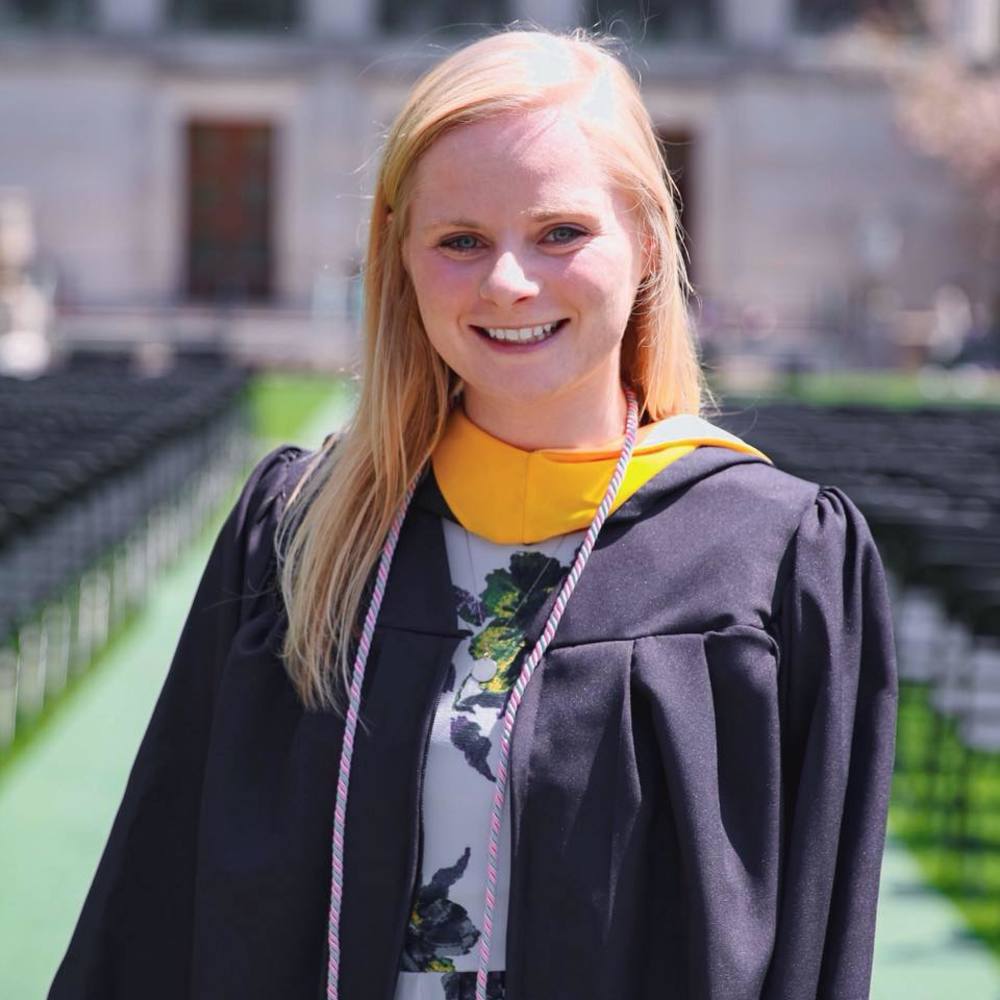 Meet your Posher, Emily